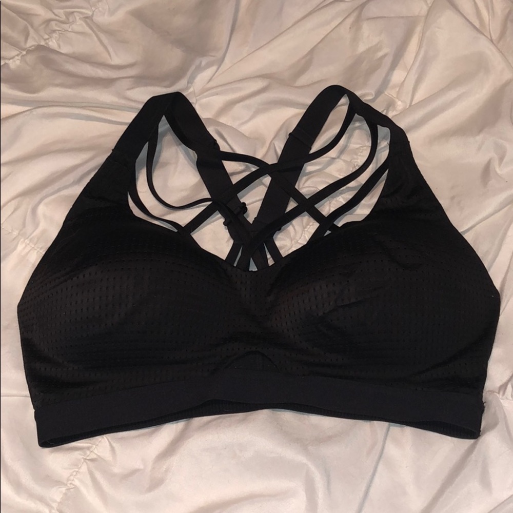 Victoria’s Secret 34D Sports Bra